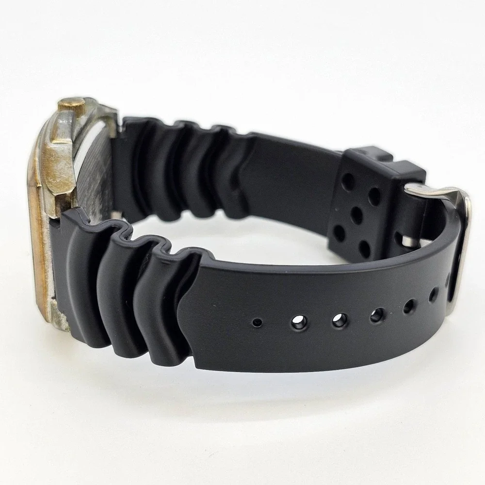 US Polo Assn Men's Watch 42mm Gold Dial Case New Black Platic Bands New‎ Battery